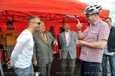 III Maraton Sierpniowy - Puchar Swiata we Wrotkarstwie...