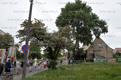 Boże Ciało w Gdańsku Brzeźnie. Procesja na ul....