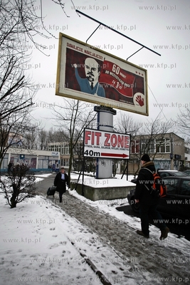 Kontrowersyjna reklama sieci telekomunikacyjnej Heyah...