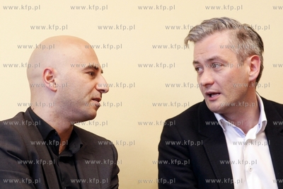 Uniwersytet Gdanski. Debata o zwiazkach partnerskich....