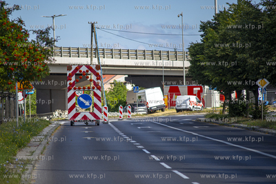 Gdańsk Chełm. Zamknięcie wiaduktu na skrzyżowaniu...