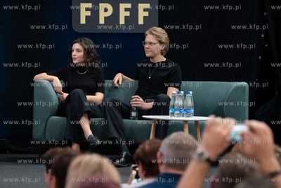 FPFF 2026. Spotkanie z twórcami filmu Przez ścianę....