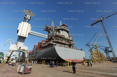Ostatnie wodowanie w Stoczni Gdynia SA. 196-metrowy...
