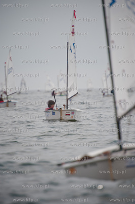 Zatoka Gdanska. Regaty Puchar Trenerow dla klasy Optimist...