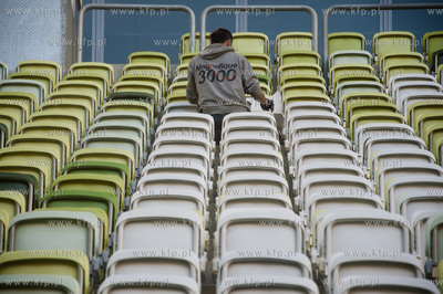 Gdansk. Stadion PGE Arena. Malowanie napisu Lechia...
