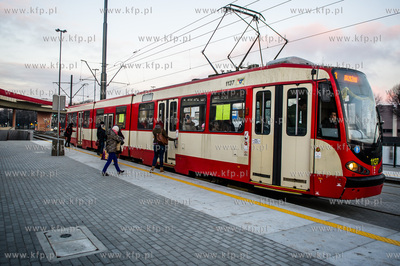 Gdansk. Zmodernizowana linia tramwajowa na Stogi. 
Nz...