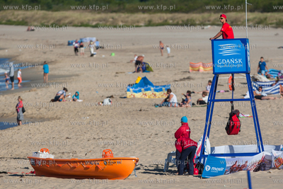 Gdansk. Letni wypoczynek na plazy miejskiej Stogi....
