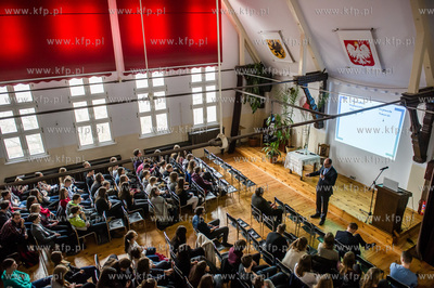 Gdansk. VIII Liceum Ogolnokształcace. Lekcja edukacji...