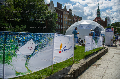 Gdańsk. Targ Węglowy. Przygotowane na czas Jarmarku...