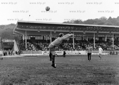 Mecz towarzyski Dziennikarze kontra Aktorzy na stadionie...