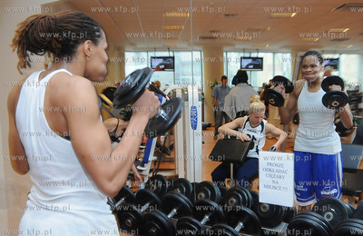 Sportowy Dzien Kobiet z koszykarkami Lotosu PKO BP...