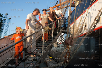 Gdynia. Zlot zaglowcow, The Tall Ship Races 2009. Podczas...