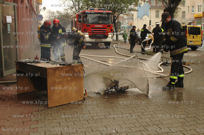 Elblag. Okolo godziny 10 w banku Millenium przy ul....