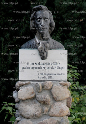 Sanktuarium Matki Bozej Bolesnej w przy klasztorze...