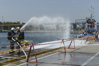 Gdynia. Dzień otwarty w Bałtyckim Terminalu Kontenerowym...