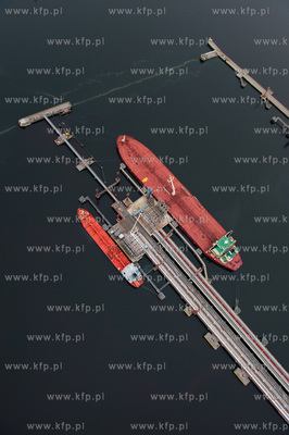 Port Polnocny w Gdansku z perspektywy lotu ptaka. Nz...