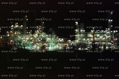 Rafineria Gdanska 15.11.99 fot. Wojtek Jakubowski /...