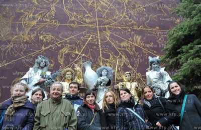 Barwna parada urodzinowa Jana Heweliusza, w roli astronoma...