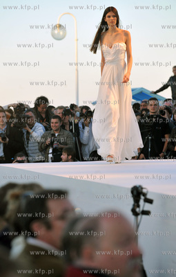 Sopot Fashion Day na molo w Sopocie. Pokaz kolekcji...