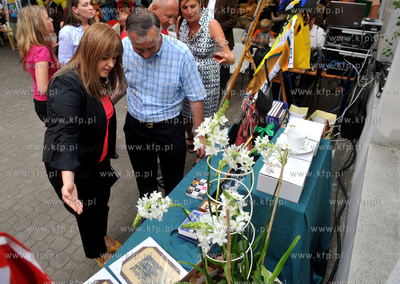 Festyn i akcja charytatywna "Zeszyt dla ucznia" na...