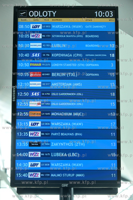 Promocyjny i oficjalnie pierwszy lot na trasie Gdansk...