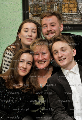 Gdańskie czworaczki obchodza swoje 18 urodziny czyli...