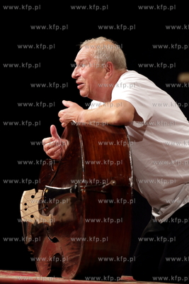 .Centrum Świętego Jana w Gdańsku. Jerzy Stuhr w...