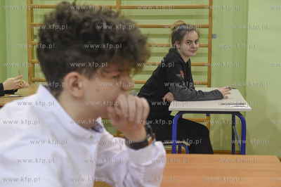 Gdańsk, Przymorze. Egzamin gimnazjalny w Gimnazjum...