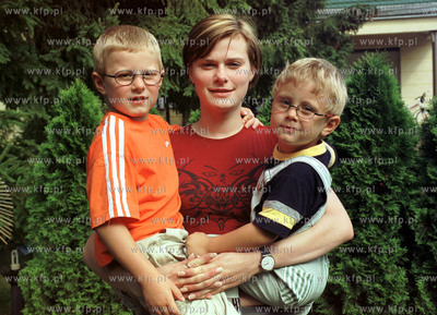 Ania Walesa z bratankami Michalem i Tomkiem dziecmi...