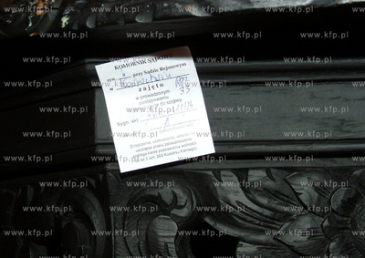 Do siedziby metropolity gdanskiego abp Tadeusza Goclowskiego...