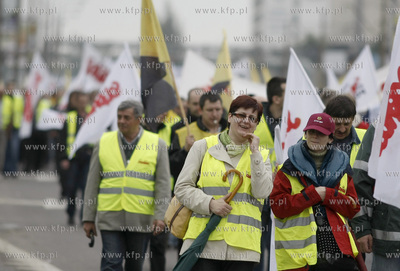 Gdansk. Demonstracja ponad 3 tys. zwiazkowcow z Grupy...