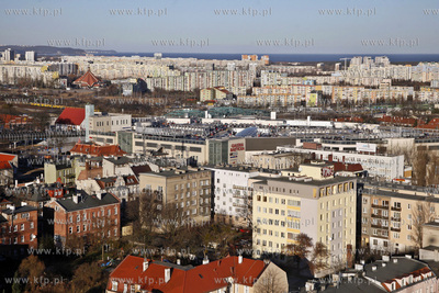 Gdansk. Galeria Baltycka i osiedla Zaspa i Przymorze....