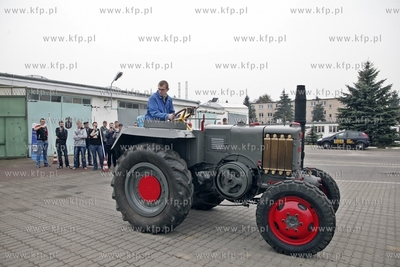 Zespol Szkol Rolniczych w Rusocinie. Uczniowie szkoly...