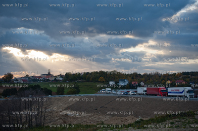 Gdansk. Budowa wezla drogowego Karczemki i trasy WZ....