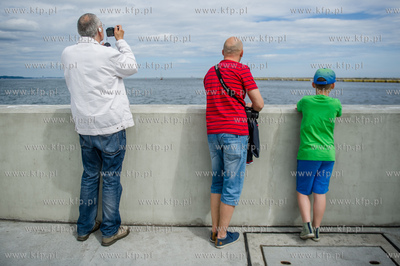 Gdansk. Uroczystosc otwarcia Falochronu Zachodniego...