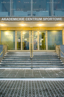 Gdynia. Oksywie. Nowo otwarte Akademickie Centrum Sportowe...