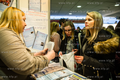 Uniwersytet Gdanski. Wydzial Prawa i Administracji....