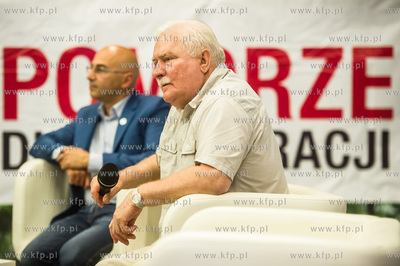 Gdansk. Europejskie Centrum Solidarnosci. Spotkanie...