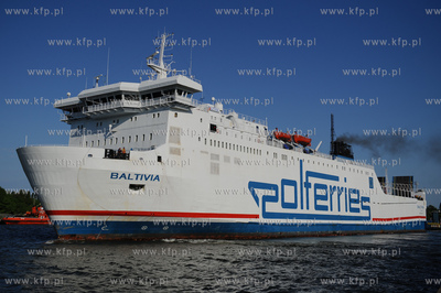 Gdansk Nowy Port. Kanal Motlawy. Prom Polferries Baltivia
03.06.2010
fot....