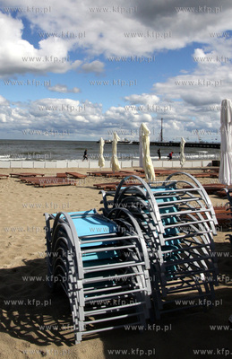 Sopot po sezonie letnim. Nz. plaza  przed hotelem Grand....