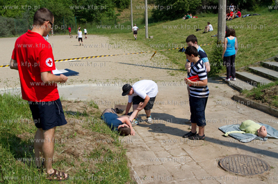 Gdansk, Morena. Przy Zespole Ksztalcenia Podstawowego...