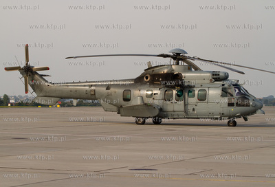 Na gdanskim lotnisku wyladowal francuski smiglowiec...