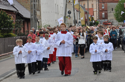 Tysiące pielgrzymów uczestniczyło w drodze krzyżowej...