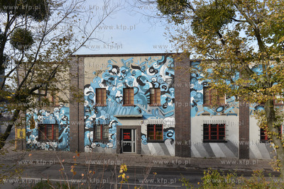 Gdynia. Murale w srodmiesciu miasta m. in. przy ul....