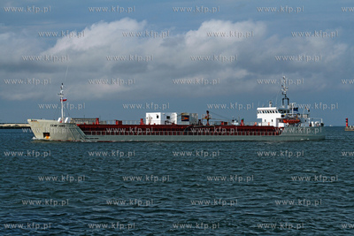 Statek Cemfjord przeznaczony do transportu cementu...