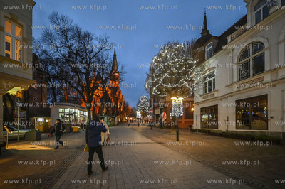 Sopot. Swiateczne iluminacje w Sopocie. 14.12.2020...