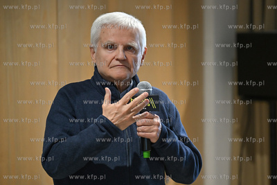 Miejska Biblioteka Publiczna w Sopocie. Sopoteka. Projekt...