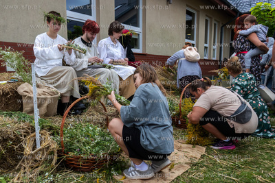 Dożynki w gminie Pruszcz Gdański w Cieplewie. Warsztaty...
