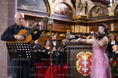Gdańsk. Uroczysta LI sesja Rady Miasta Gdańska w...