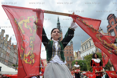 Uroczysta parada z okazji Swieta Miasta. Wjazd krola...